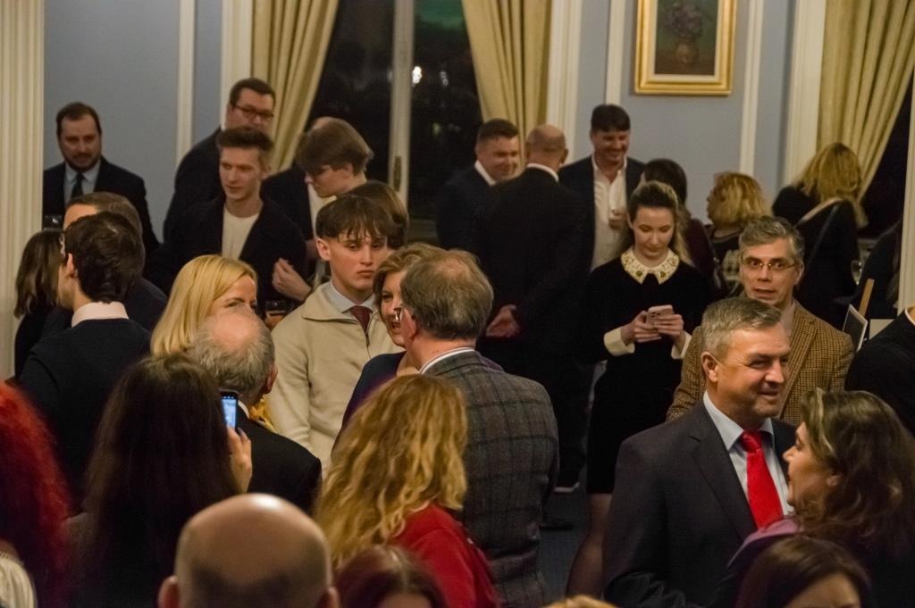 Cărările Regale ale Transilvaniei prezentate la Londra de Ziua de Naștere a Majestății Sale Regele Charles al III-lea